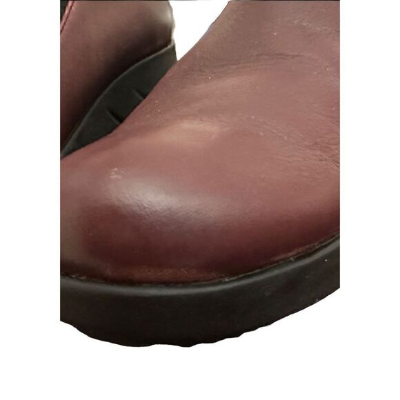Mephisto Air Jet Burgundy Wedge
Booties size71/2 - Picture 10 of 10